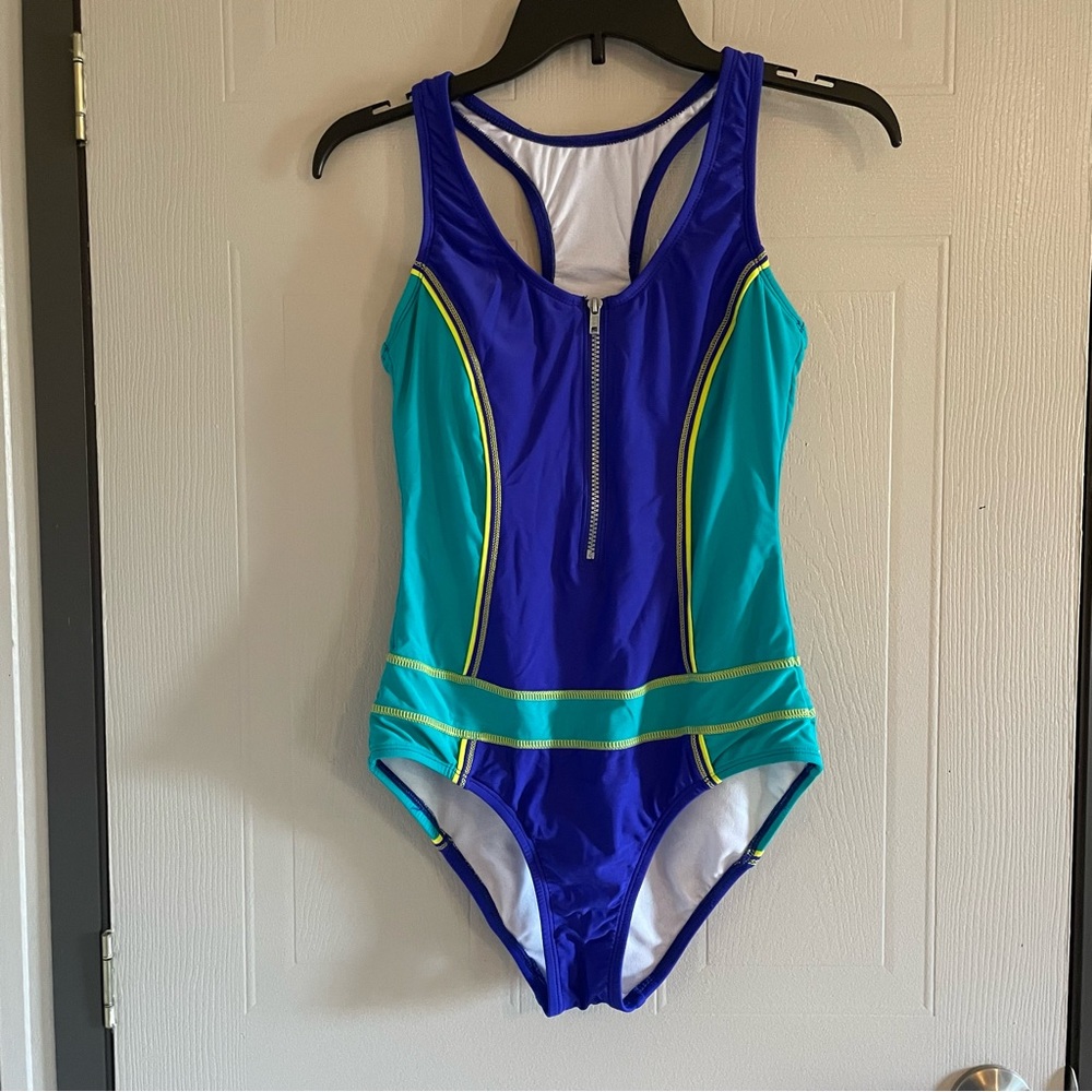 VM one piece swimsuit bathing suit color block size medium